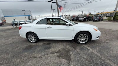 2013 Chrysler 200 Limited