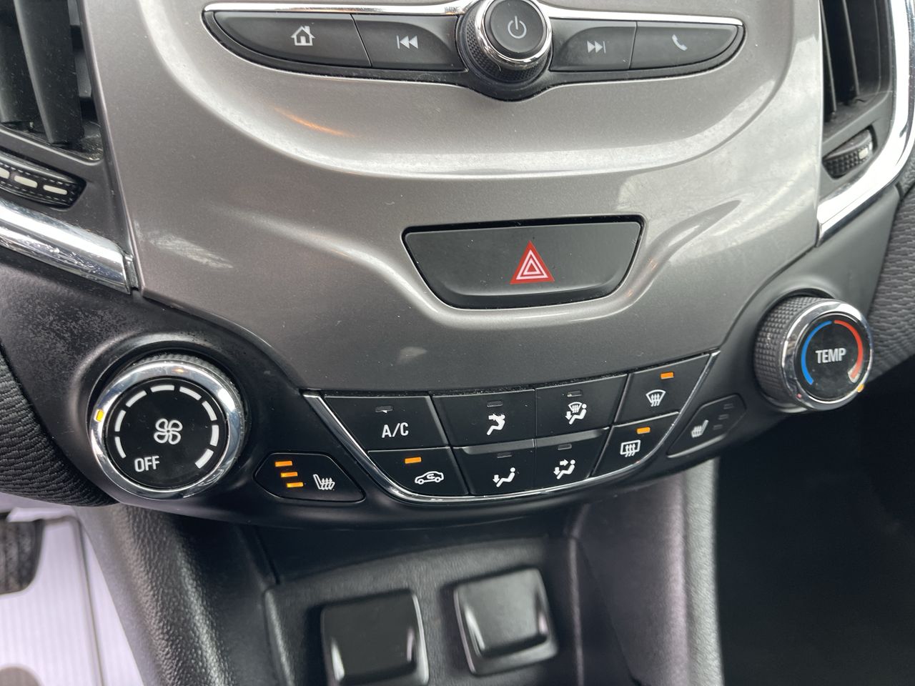 2017 Chevrolet Cruze LT