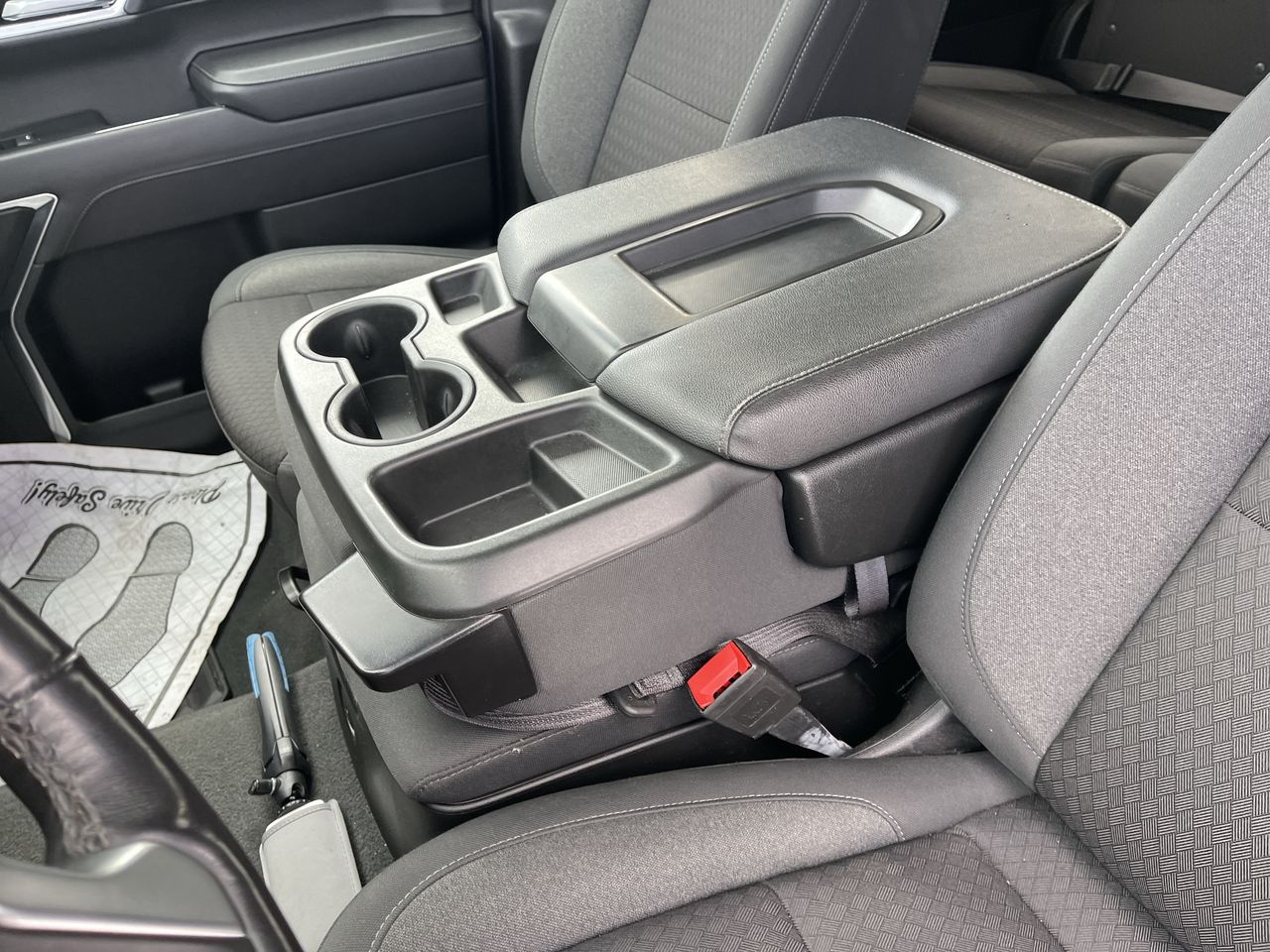 2022 Chevrolet Silverado 1500 LT (2FL)