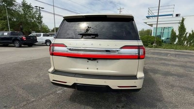 2018 Lincoln Navigator Select